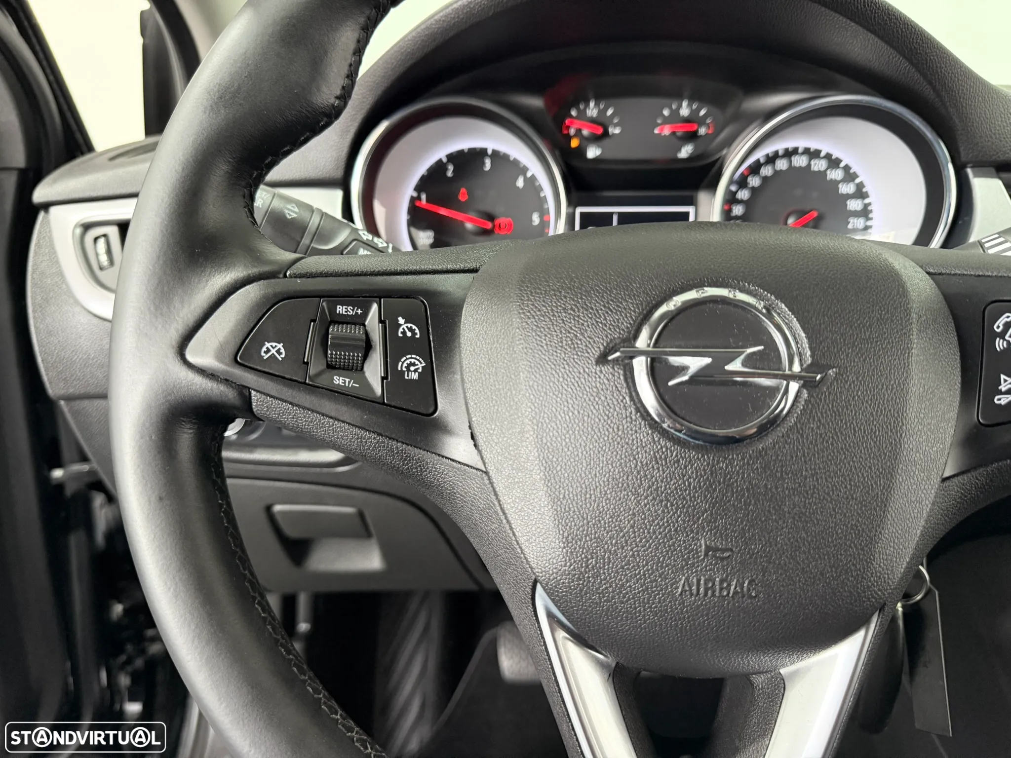 Opel Astra 1.6 CDTI Ecotec Dynamic S/S - 24