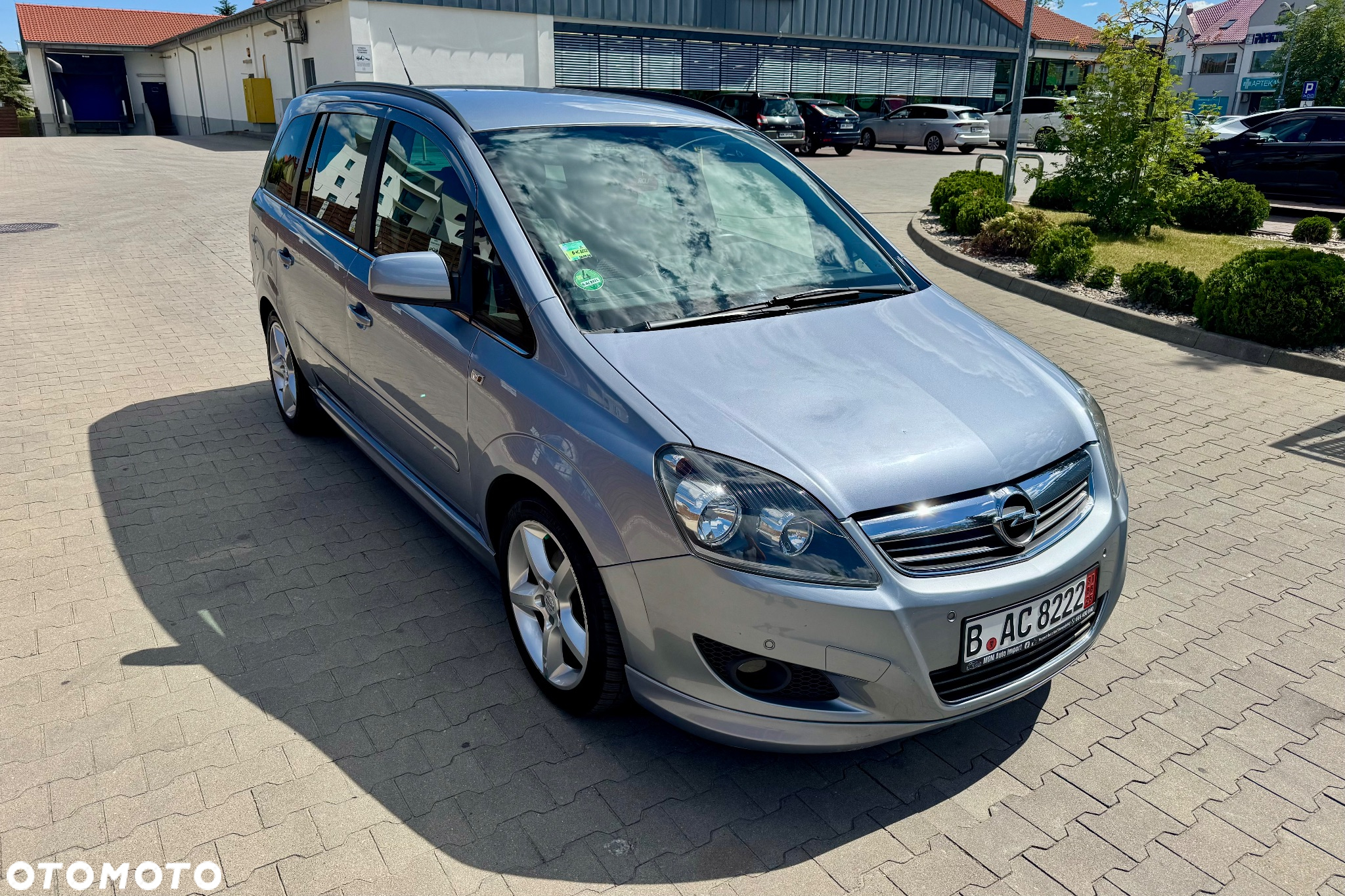 Opel Zafira - 10