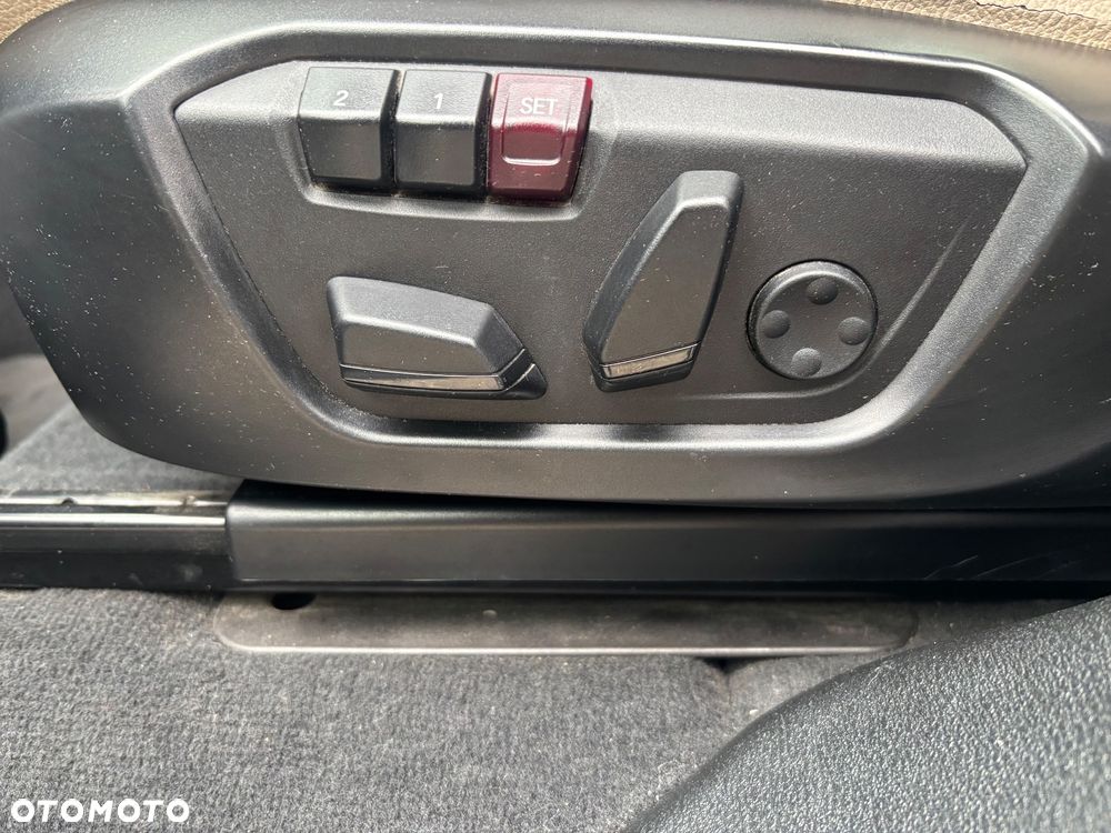 BMW X3 xDrive28i - 23