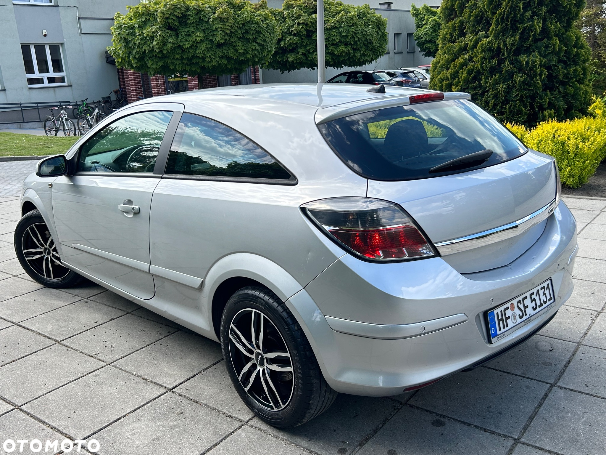 Opel Astra GTC 1.6 Catch me - 3