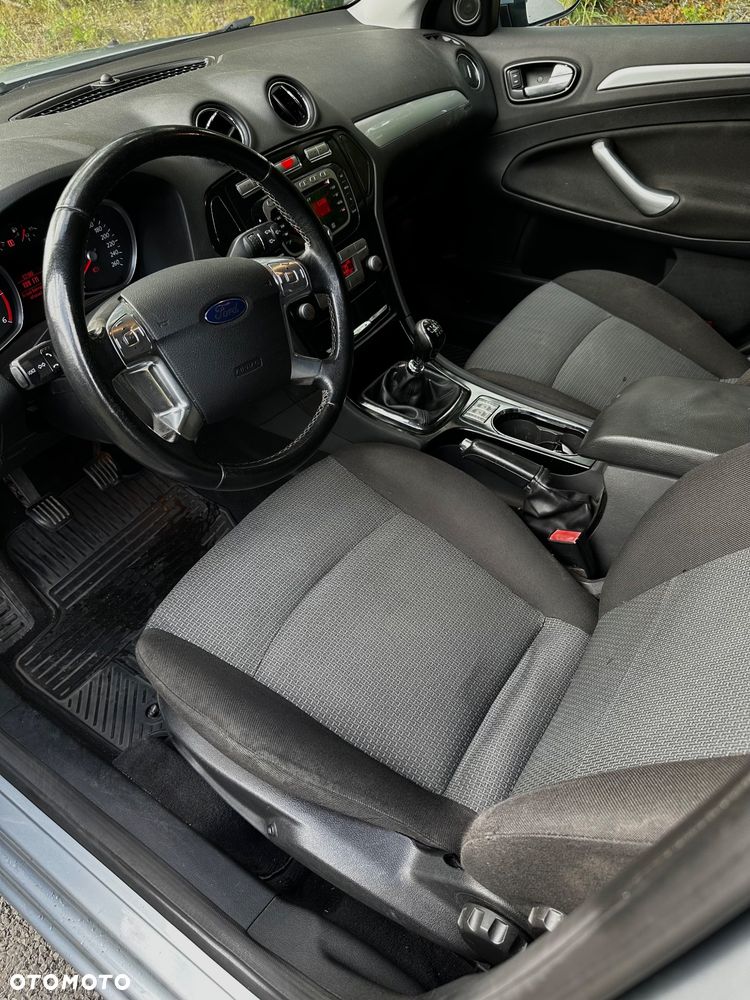 Ford Mondeo 2.0 TDCi Trend - 10
