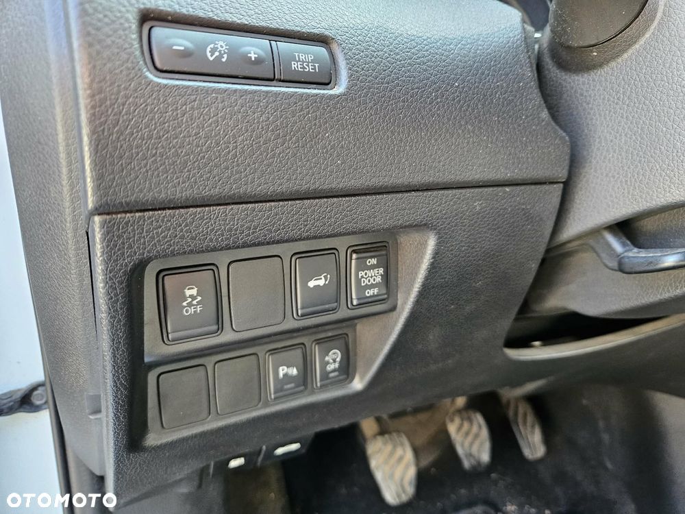 Nissan X-Trail 1.6 DCi N-Connecta - 10