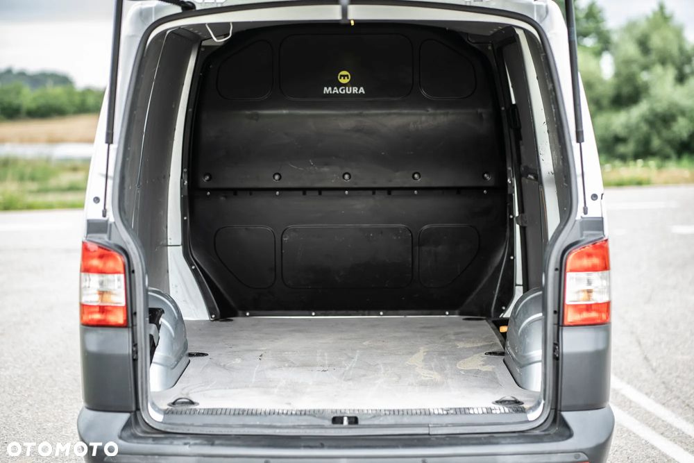 Volkswagen Transporter - 13
