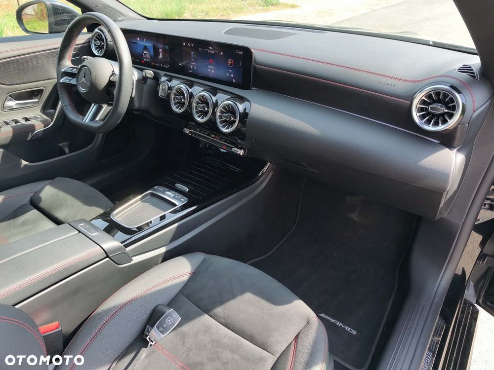Mercedes-Benz CLA 200 d 8G-DCT AMG Line - 33