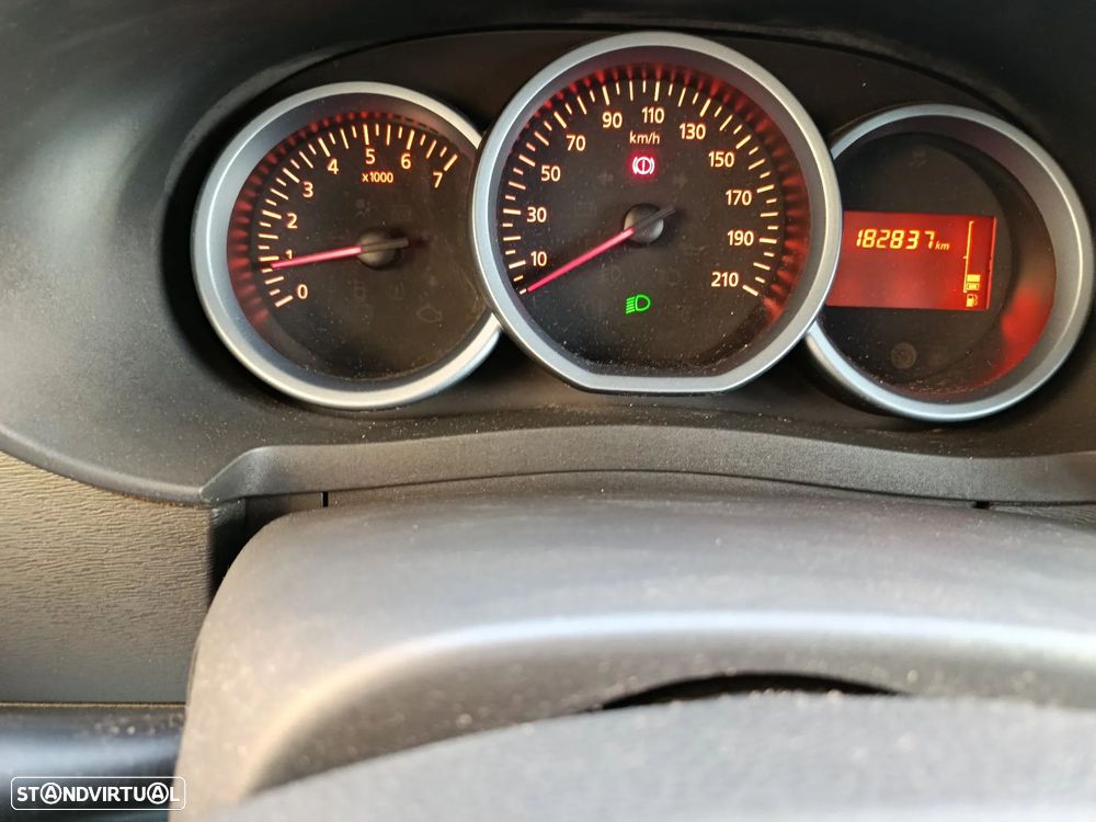 Dacia Lodgy 1.5 dCi Stepway 7L - 29