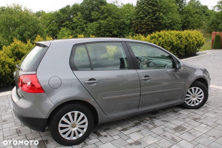 Volkswagen Golf 1.9 TDI Comfortline - 26