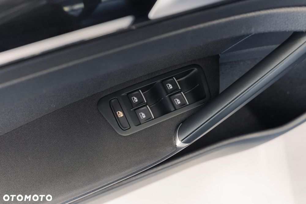 Volkswagen Golf 1.5 TSI BMT Evo Highline DSG - 30