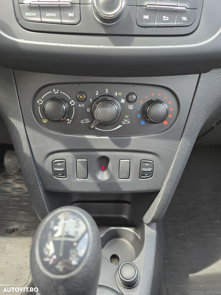 Dacia Logan 1.2 75CP Ambiance - 11