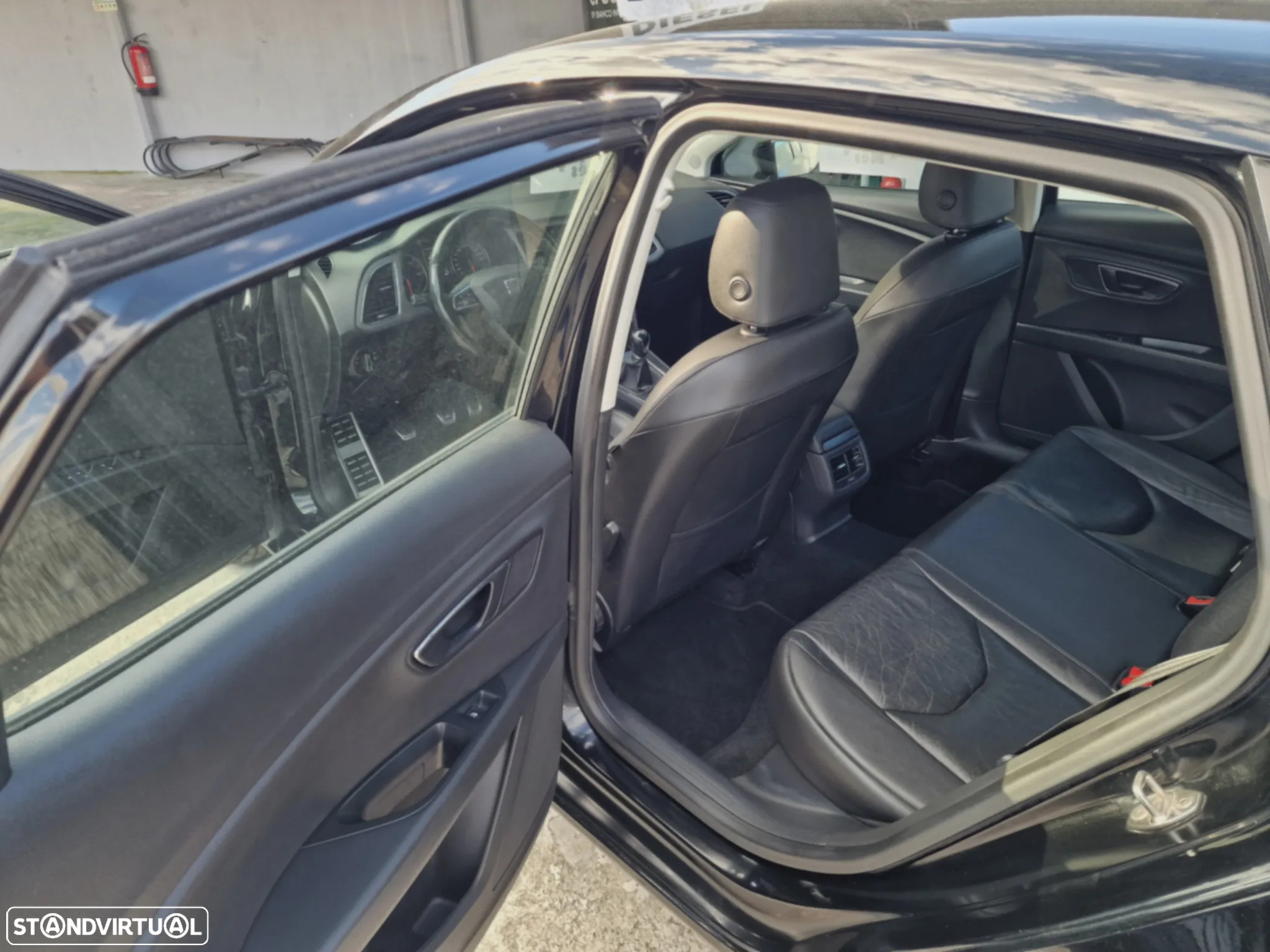 SEAT Leon 1.6 TDI Style S/S - 9