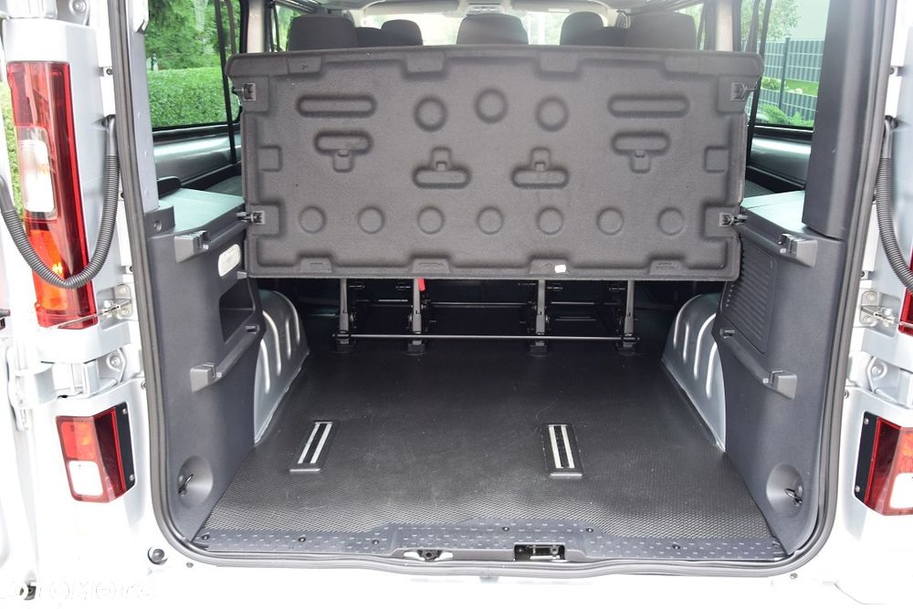 Renault Trafic - 14
