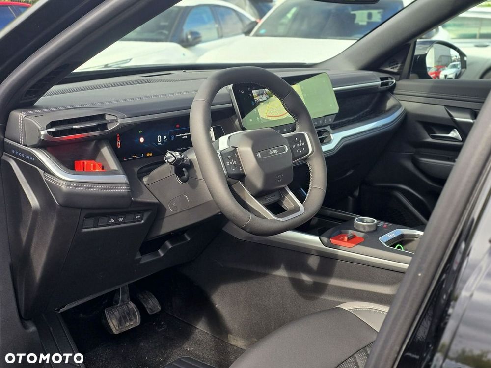 Jeep Compass - 10
