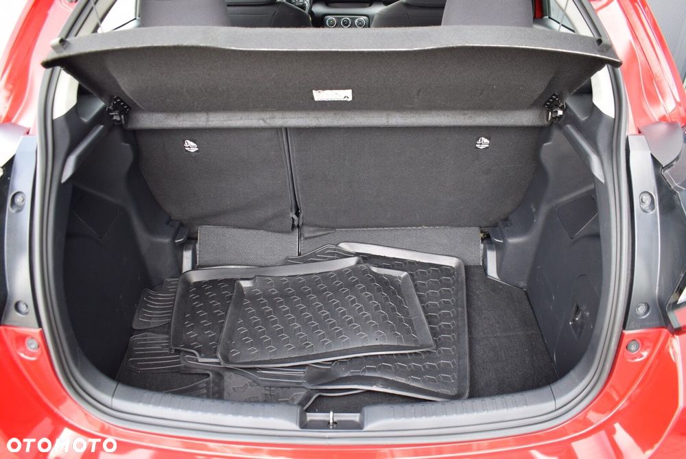 Toyota Yaris - 27