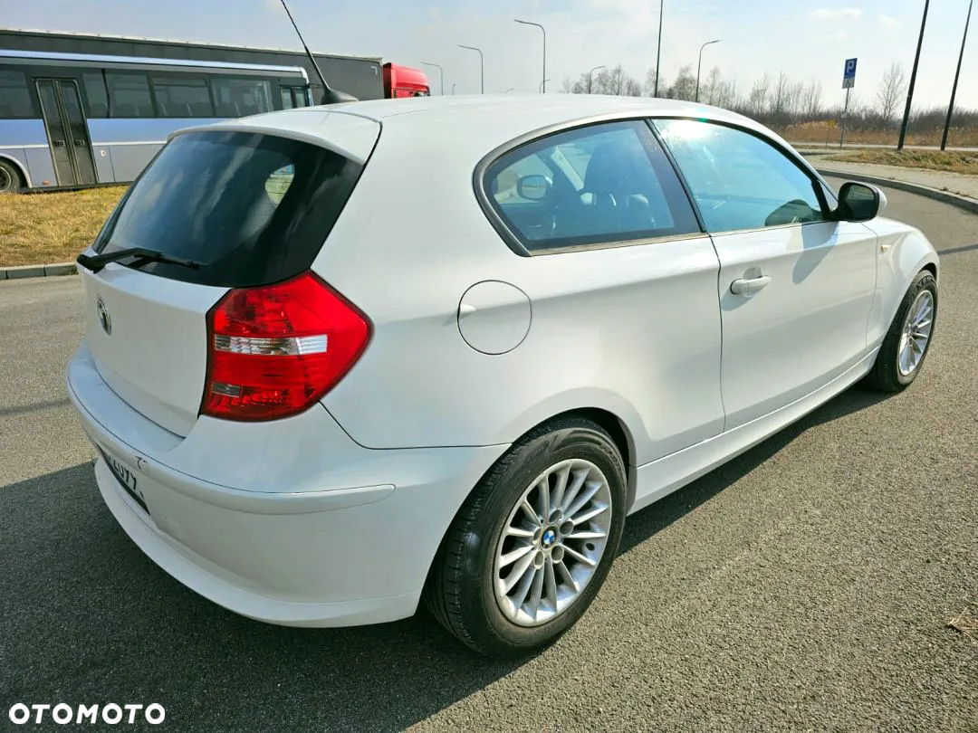 BMW Seria 1 116d - 10
