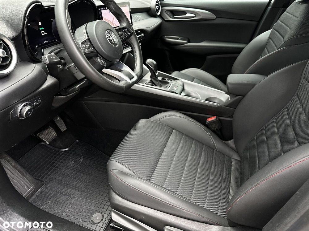 Alfa Romeo Tonale 1.5 T4 GSE mHEV Sprint DCT - 11