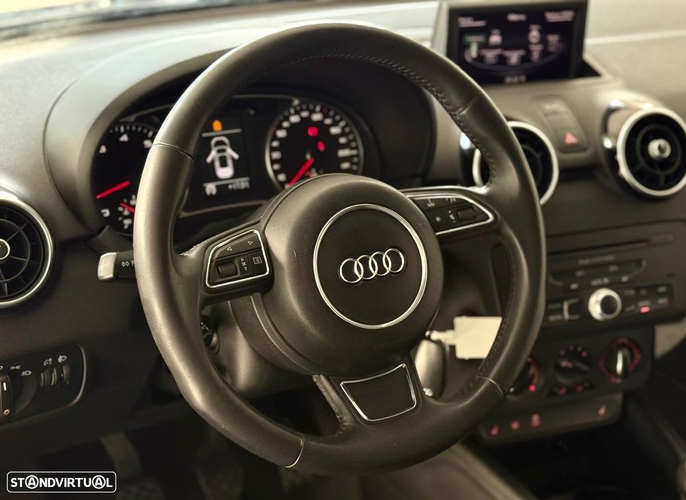 Audi A1 1.2 TFSI Ambition - 12