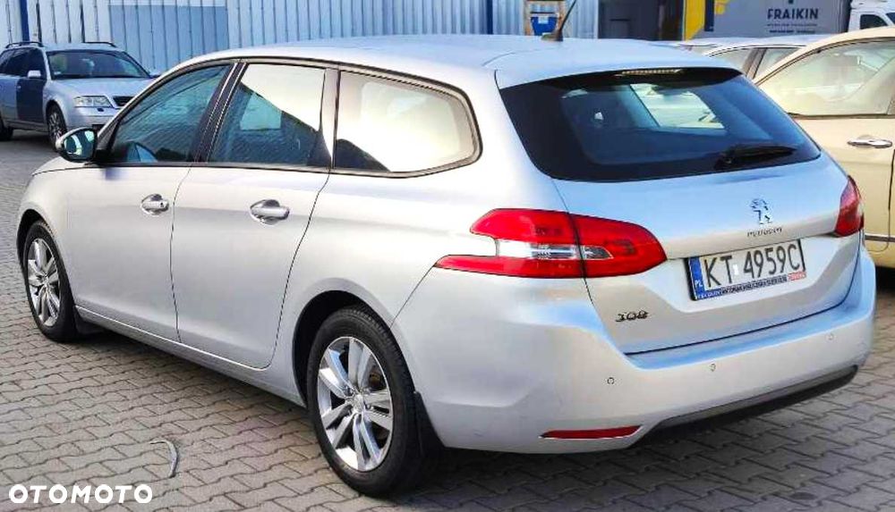 Peugeot 308 - 4