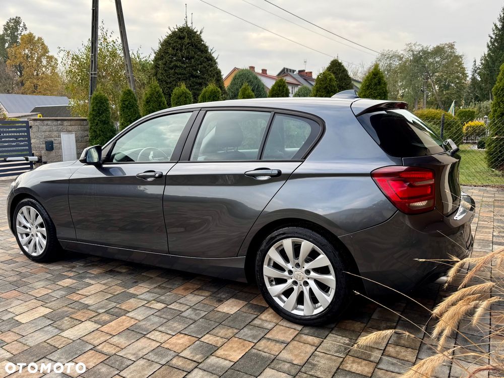 BMW Seria 1 118d Sport Line - 3