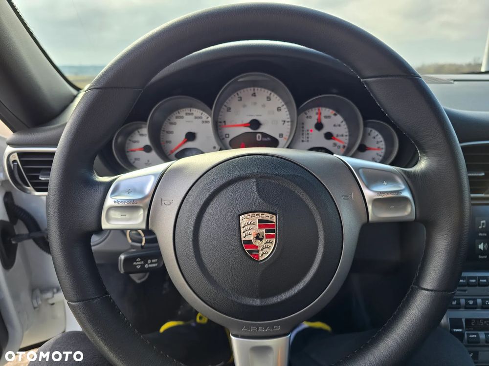 Porsche 911 Carrera 4 S Tiptronic - 20