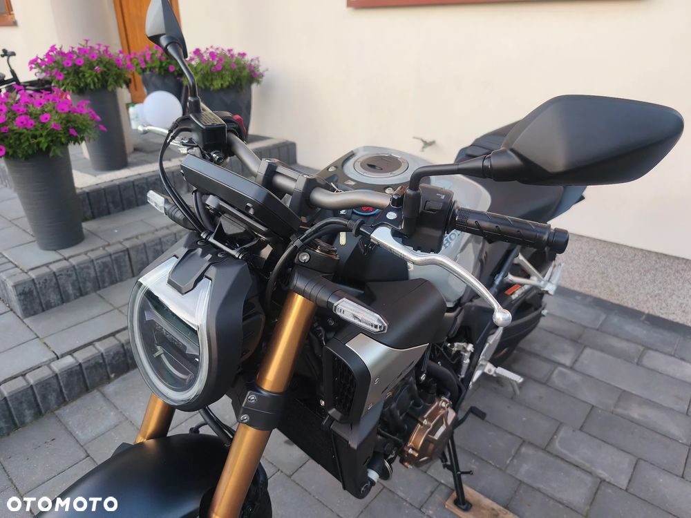 Honda CB - 25