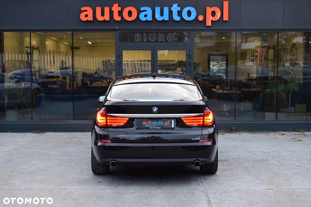 BMW Seria 5 535d xDrive - 24