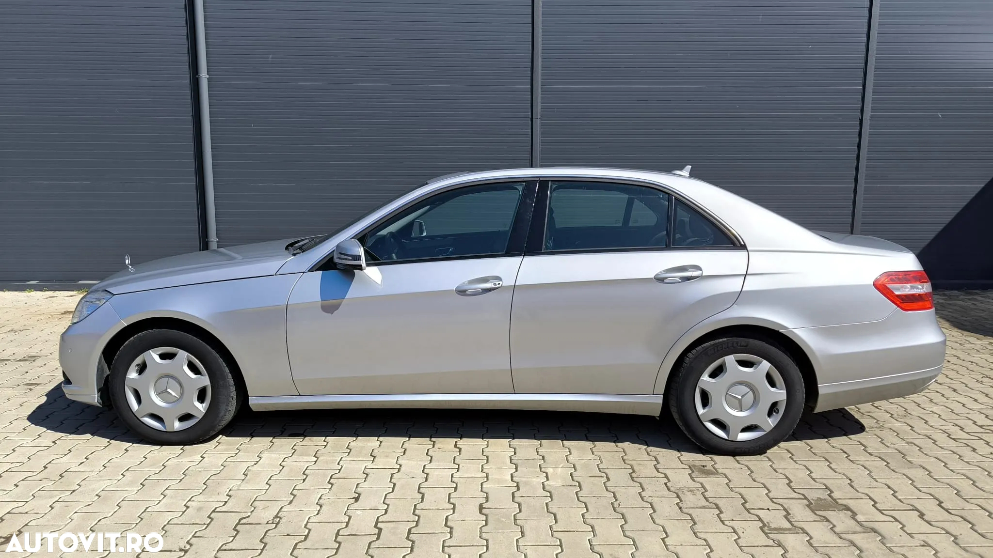 Mercedes-Benz E 220 CDI BlueEfficiency Aut. - 12