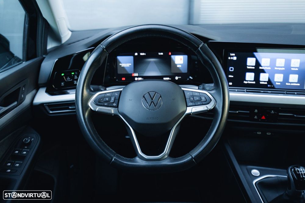 VW Golf 1.0 TSI Sportline - 37