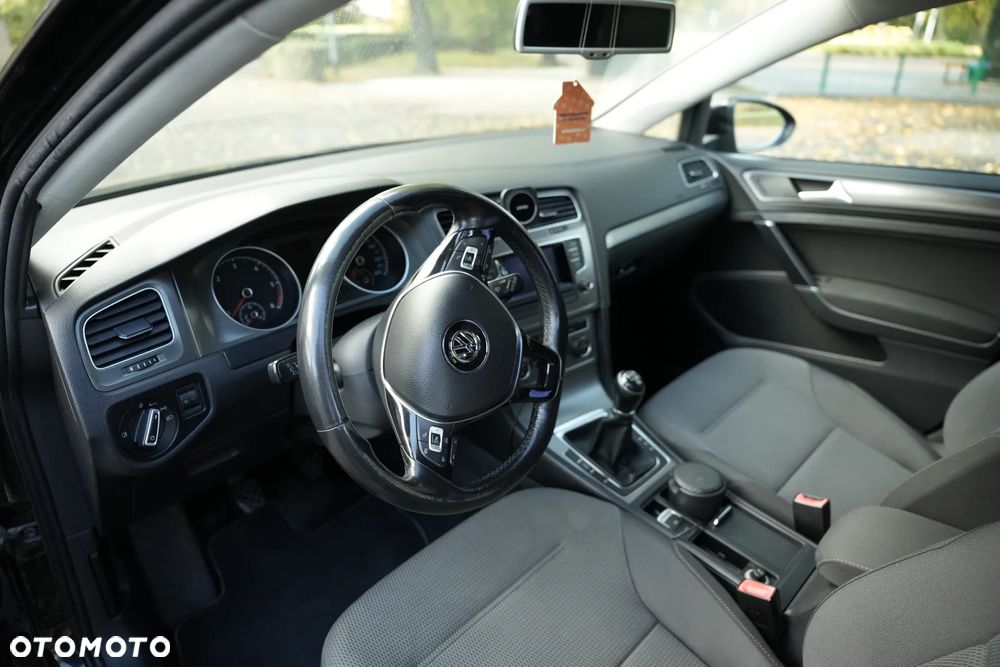 Volkswagen Golf 1.6 TDI DPF Comfortline - 10