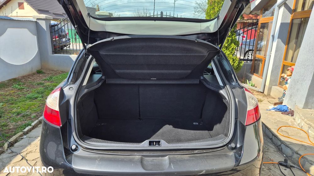 Renault Megane ENERGY dCi 110 Start & Stopp LIMITED - 11