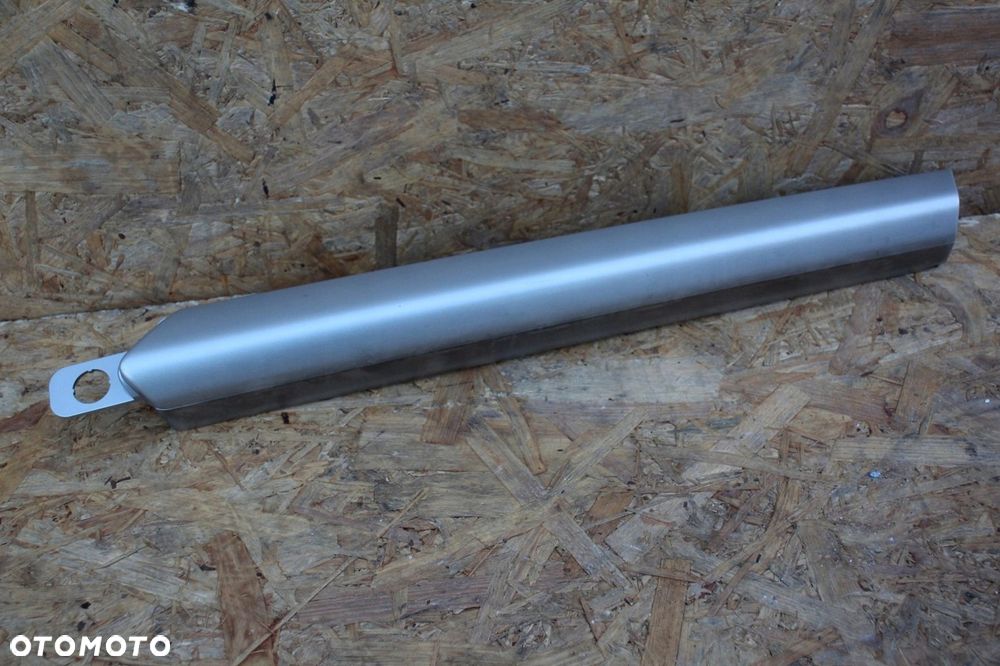 Listwa ozdobna dekor deski rozdzielczej oryginalna OPEL ASTRA H srebrna - 1