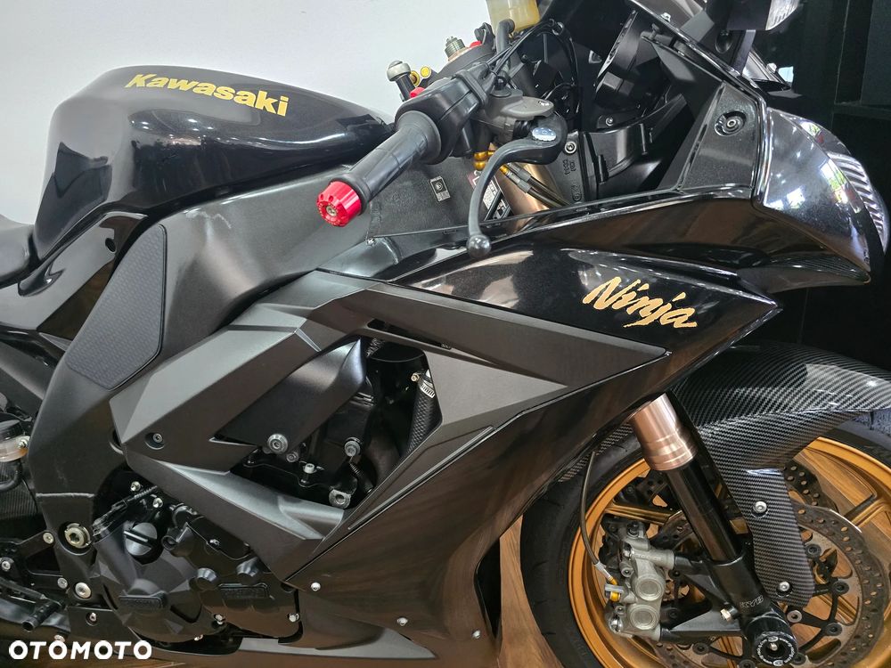 Kawasaki ZXR - 27