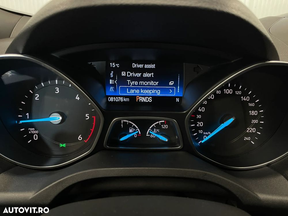 Ford Kuga 2.0 TDCi 4WD Powershift ST-Line - 31