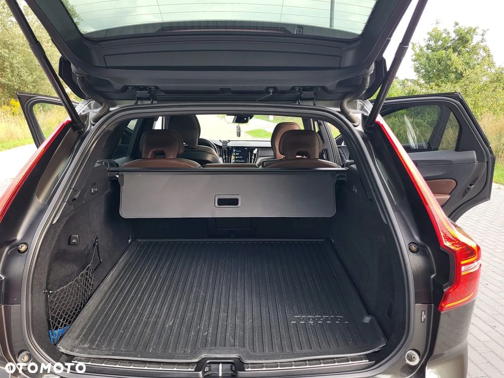 Volvo XC 60 T5 AWD Momentum - 14