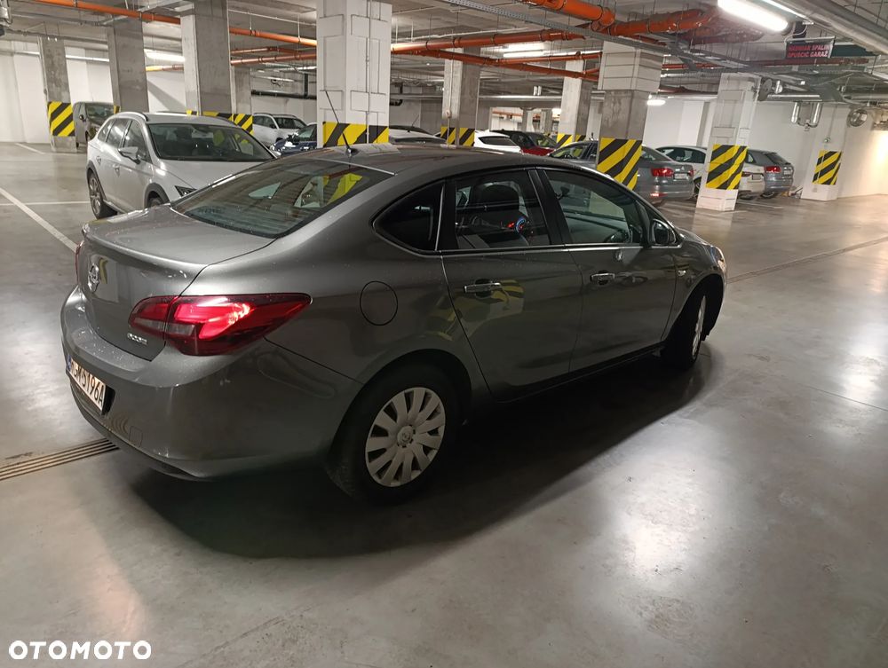Opel Astra 1.4 T Business S&S EU6 - 7