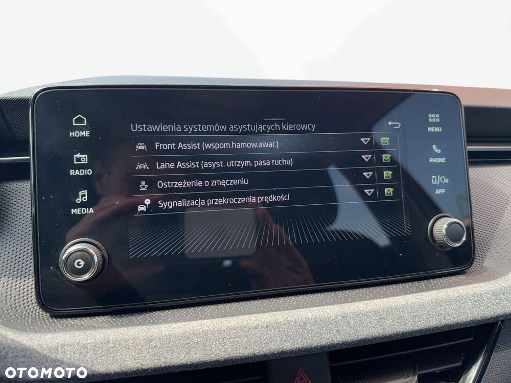 Skoda Kamiq 1.0 TSI Selection DSG - 27