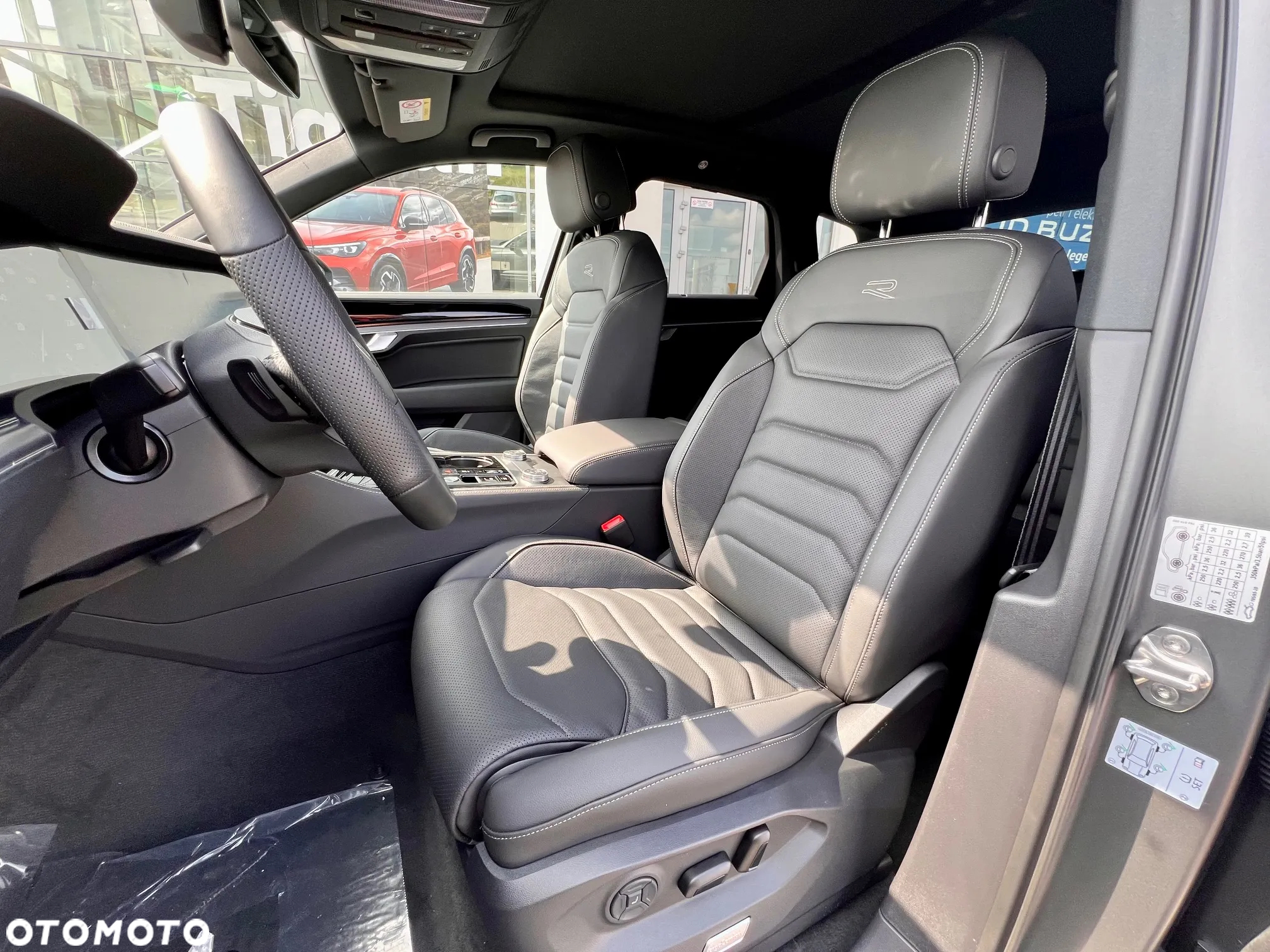 Volkswagen Touareg 3.0 V6 TDI SCR 4Mot R-Line - 11