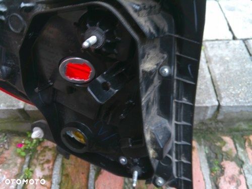TOYOTA YARIS 3 III LIFT 14-17 PRAWA TYLNA LAMPA ORYGINAŁ - 7