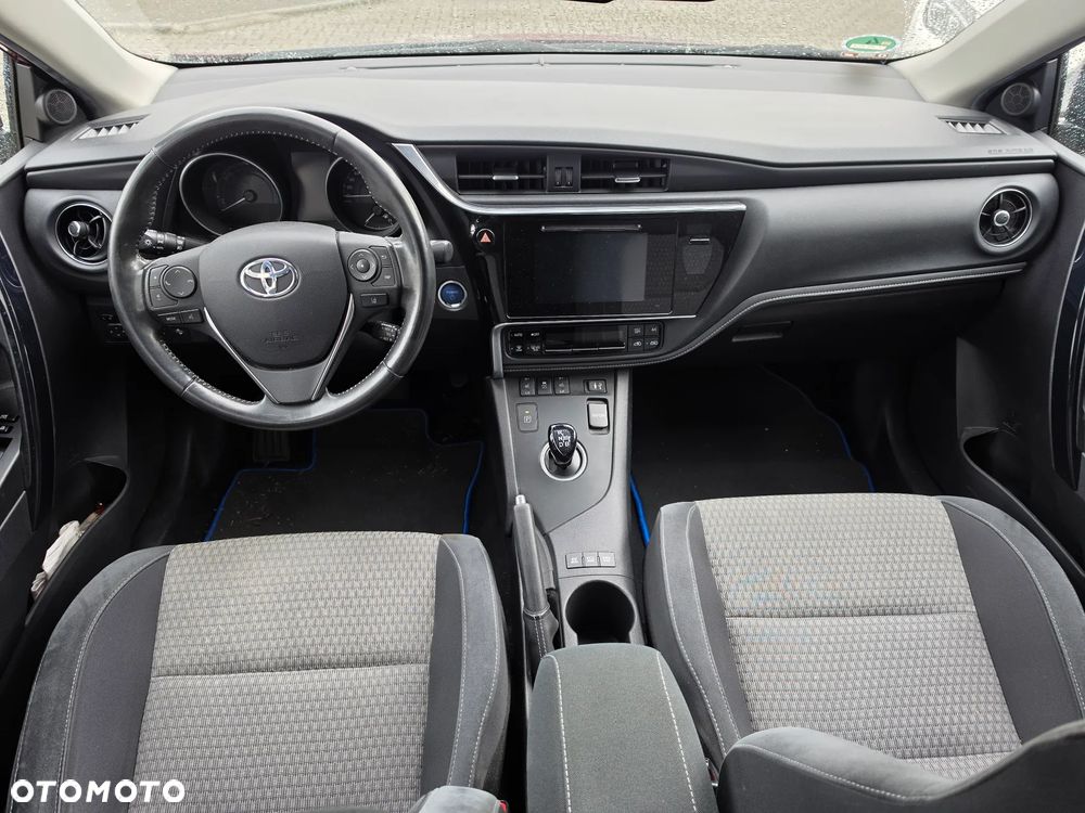 Toyota Auris 1.8 HSD Luna - 10