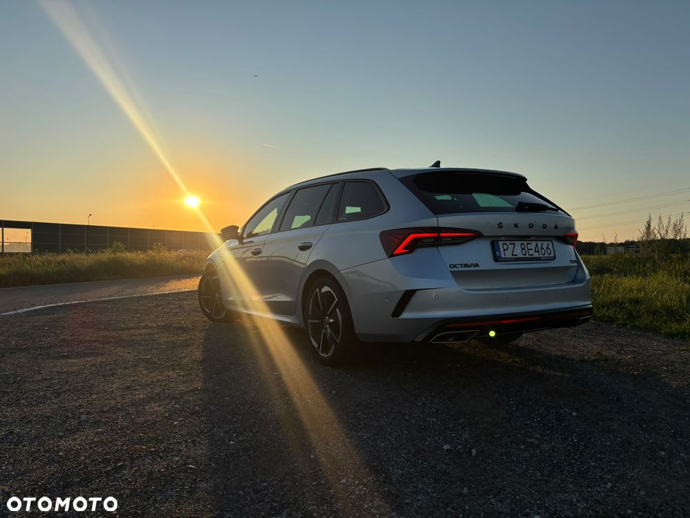 Skoda Octavia 2.0 TDI RS DSG - 16