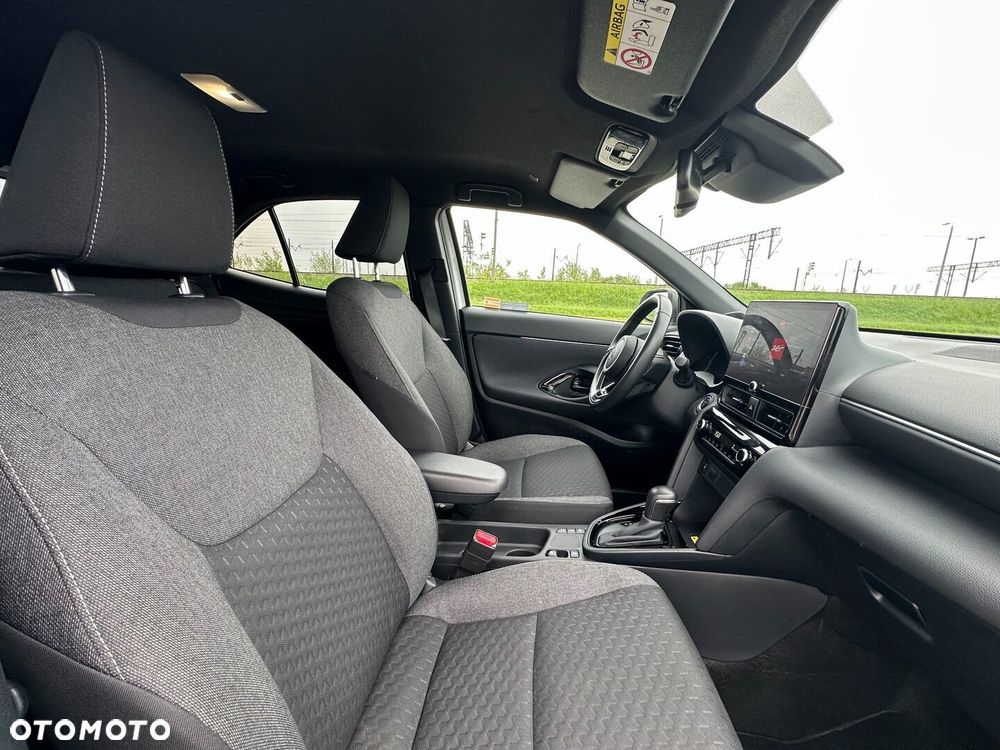 Toyota Yaris Cross Hybrid 1.5 Style - 17