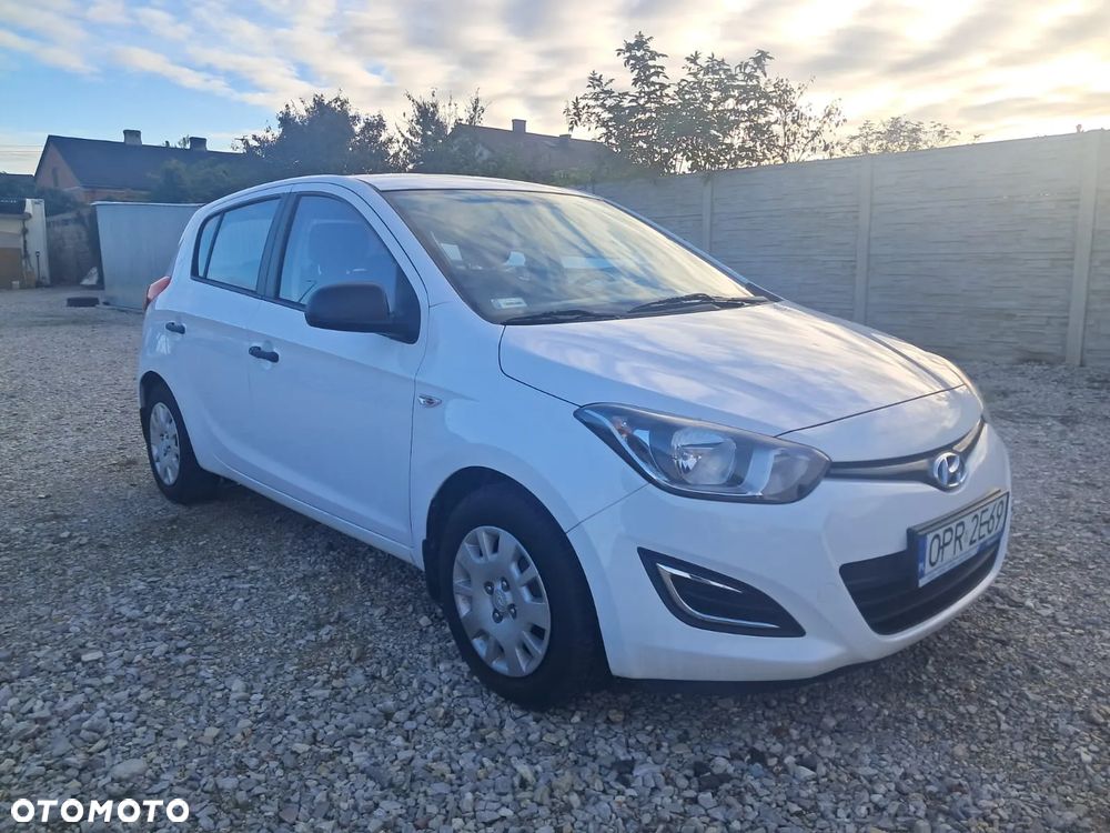 Hyundai i20 - 23