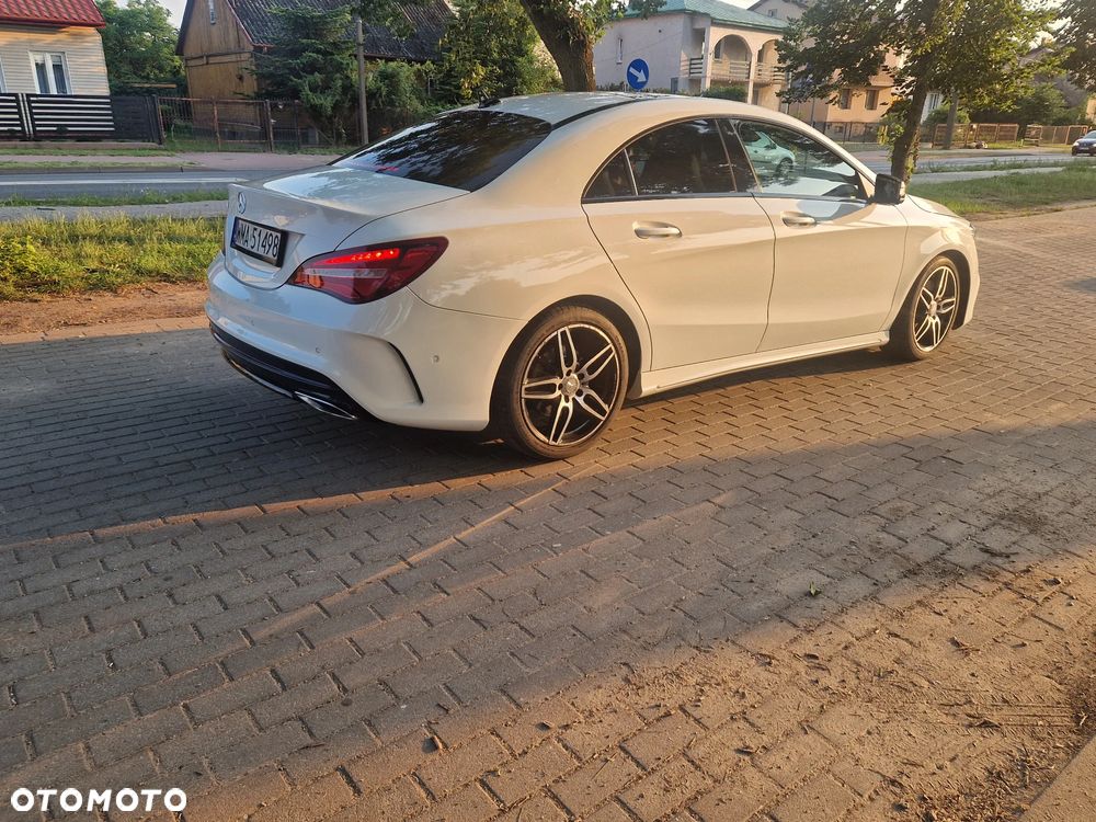 Mercedes-Benz CLA 220 d 7G-DCT AMG Line - 12