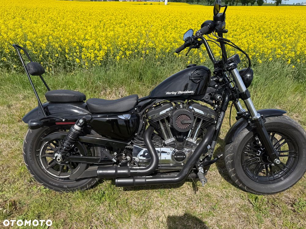 Harley-Davidson Sportster - 1