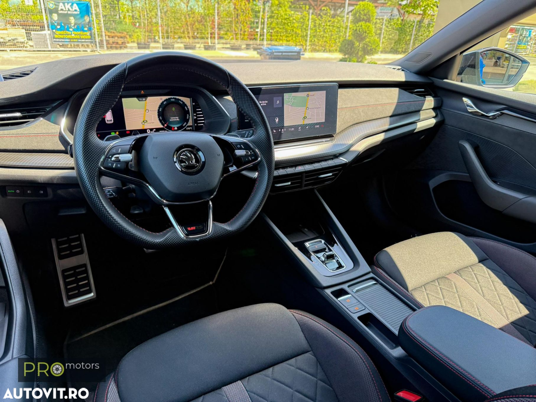 Skoda Octavia Combi 2.0 TDI DSG RS - 8