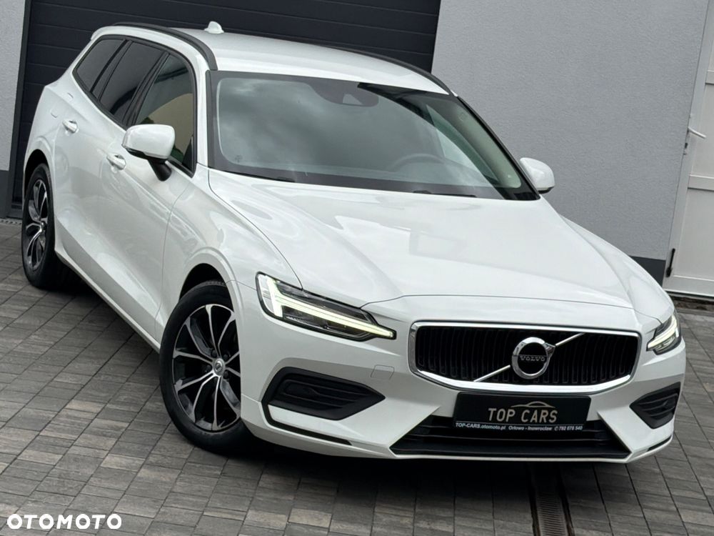 Volvo V60 B3 B DKG Momentum - 29
