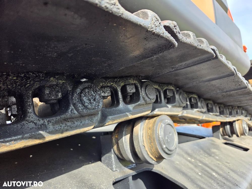 Hitachi ZX350-6, 2019, 12.535h, cupa NOUA 2,2mc, Masa operationala 36,3t, 3 pompe hidr HITACHI, ad sapare 8m, inst picon, lant 90% ok doar 293h mars, camera spate si laterale, AC, ridica 22 tone, posibilitate leasing 4 ani-STARE BUNA-PROMOTIE 83.900 EUR+Tva - 32