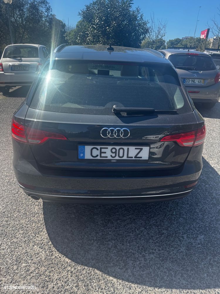Audi A4 Avant 2.0 TDI Design - 4