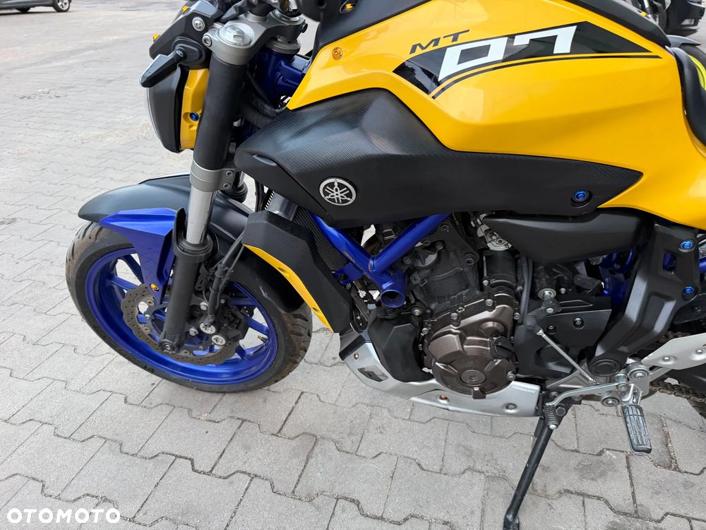 Yamaha MT - 13
