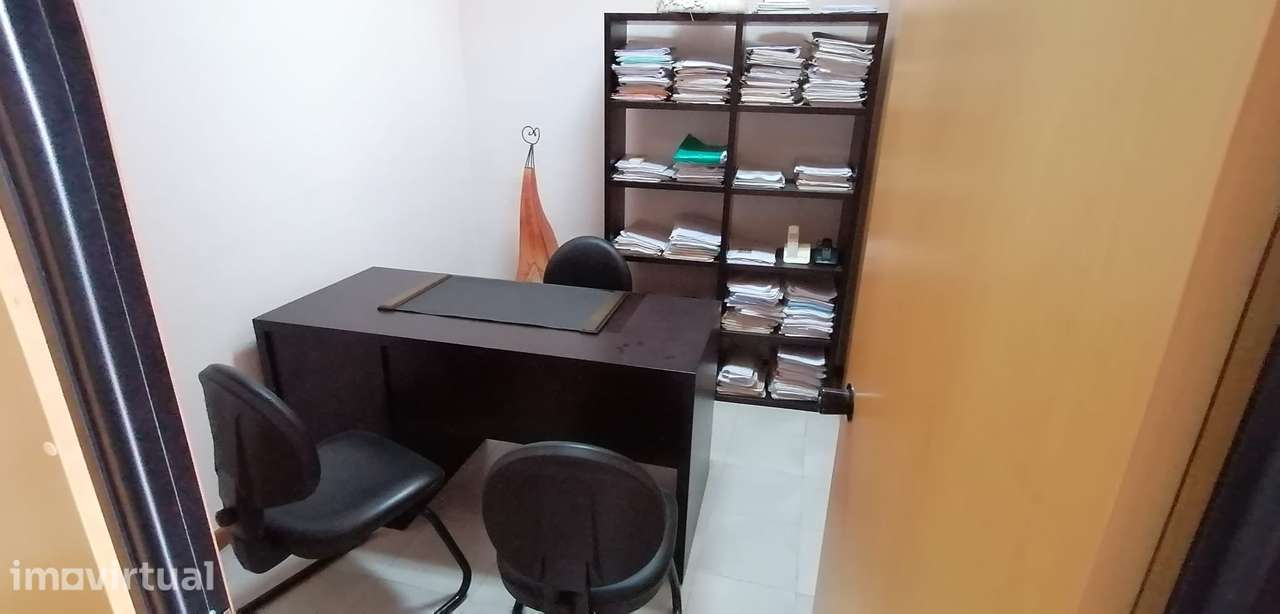 Vende-se Escritório no Centro da Maia - Grande imagem: 5/11