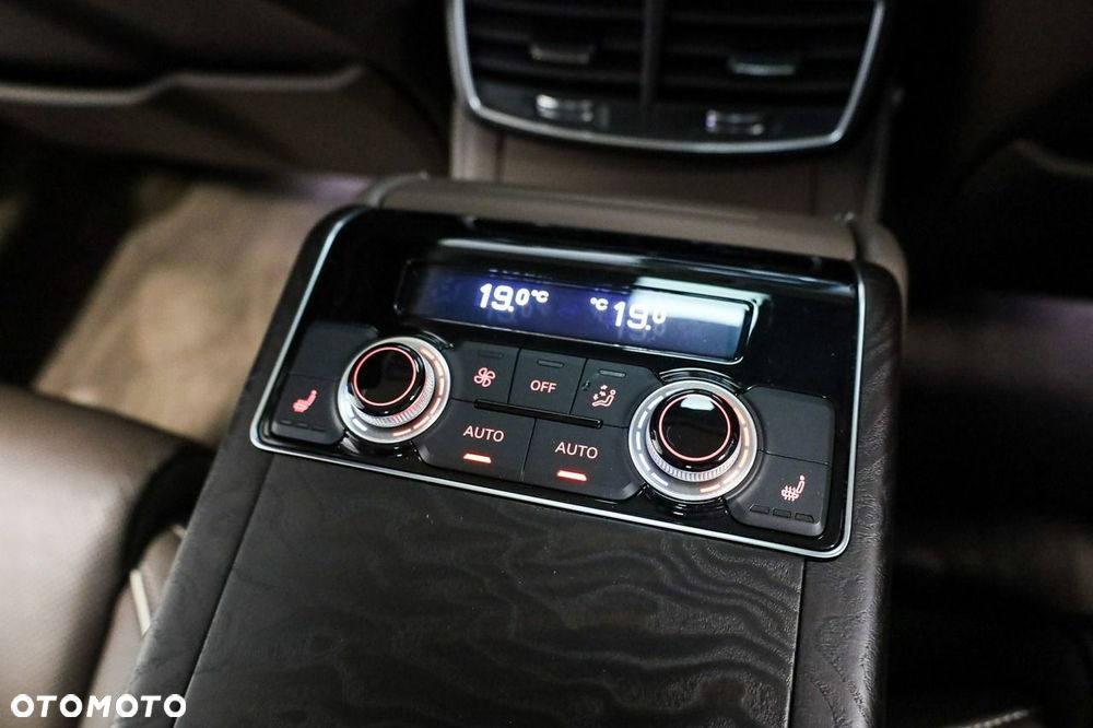 Audi A8 - 32