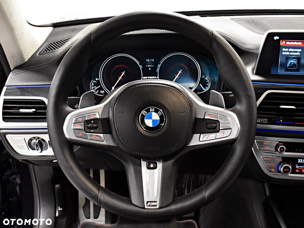 BMW Seria 7 - 22